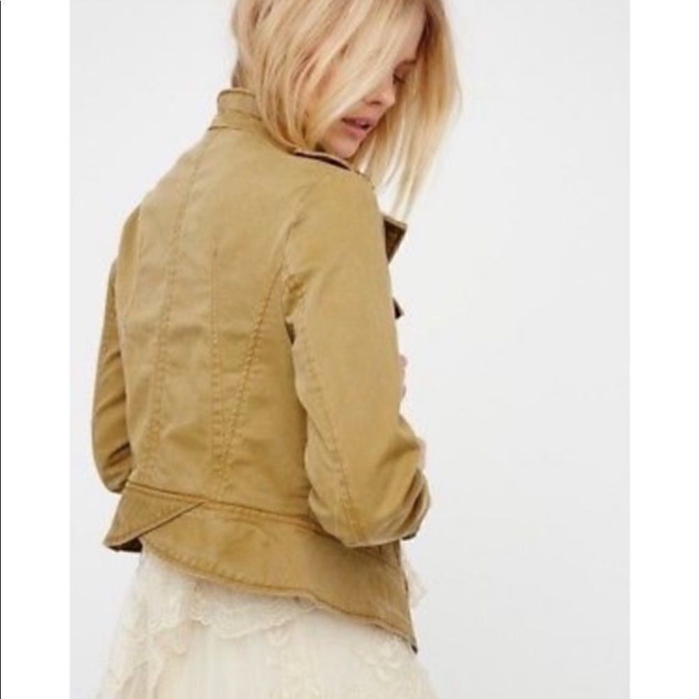 𝅺Free People Shrunken Officer Jacket - Picture 5 of 15
